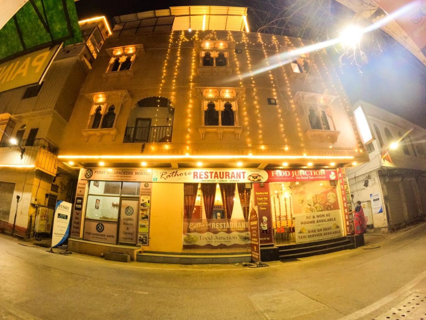 Funky Backpackers Hotell Udaipur Exteriör bild